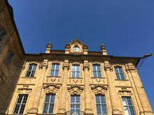 Bild zu Führung durch das Künstlerhaus-Hauptgebäude. Copyright: Foto: IKVC